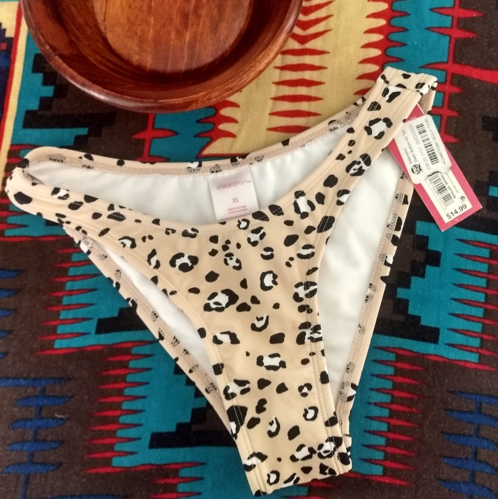 Leopard bikini bottom xs